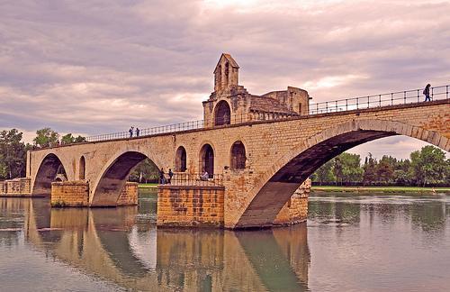 4667831816 pont saint benezet aka le pont d avignon p