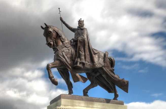 King louis statue tonemapped 11