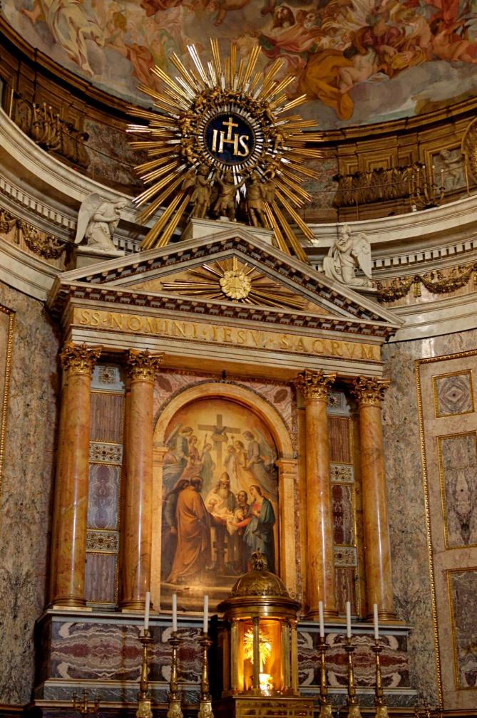 Main altar gesu 11