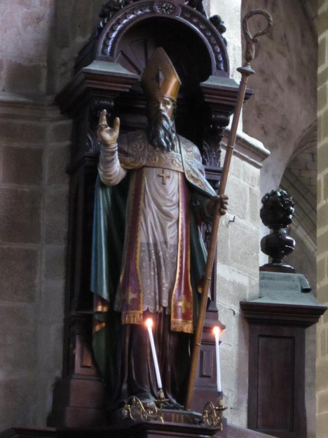 Saint aubin collegiale de guerande